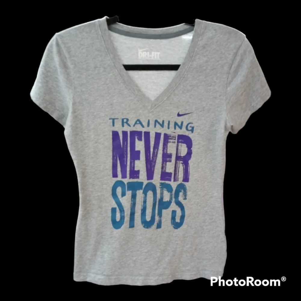 Women's Dri-Fit Nike Tee - Picture 1 of 4